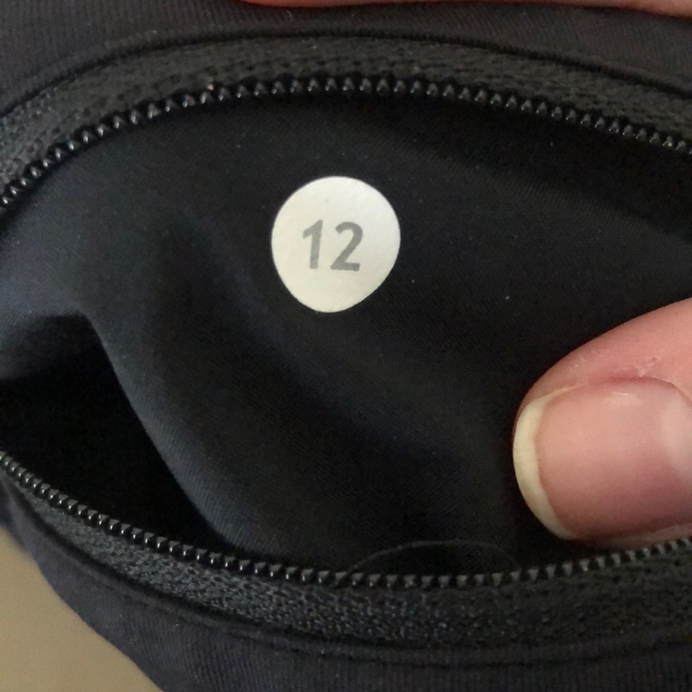 🍋lululemon trailbound 7/8 tight - Picture 7 of 7